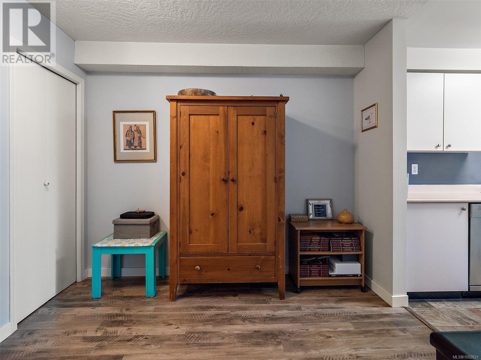 211 545 Manchester Rd, Victoria, British Columbia  V8T 5H6 - Photo 17 - 1002631
