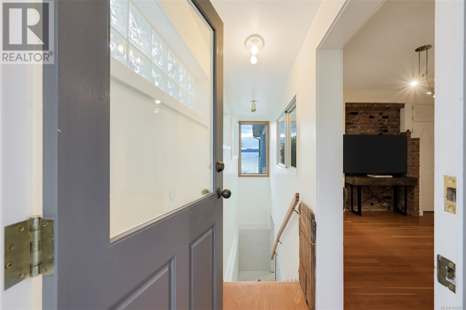 4971 Cordova Bay Rd, Saanich, British Columbia  V8Y 2K1 - Photo 43 - 1002874