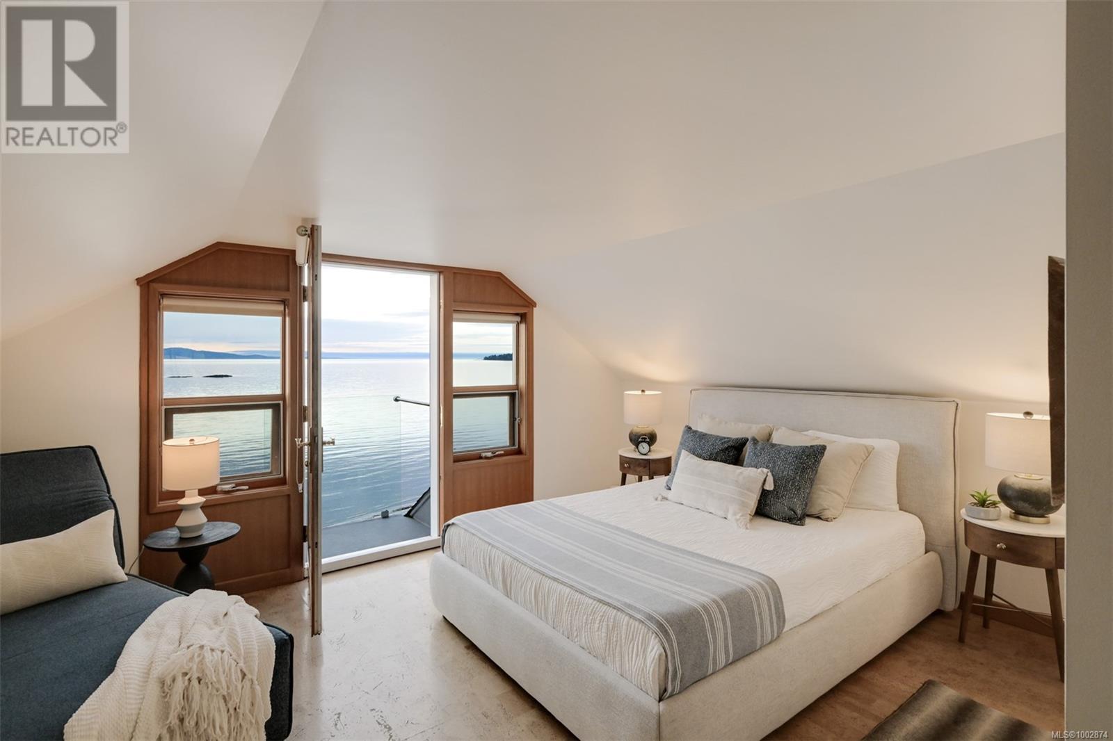 4971 Cordova Bay Rd, Saanich, British Columbia  V8Y 2K1 - Photo 28 - 1002874