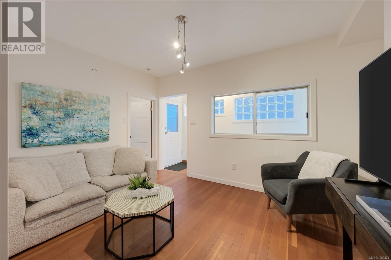 4971 Cordova Bay Rd, Saanich, British Columbia  V8Y 2K1 - Photo 34 - 1002874