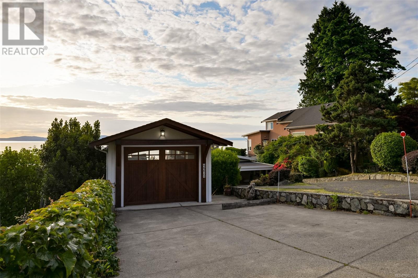 4971 Cordova Bay Rd, Saanich, British Columbia  V8Y 2K1 - Photo 67 - 1002874