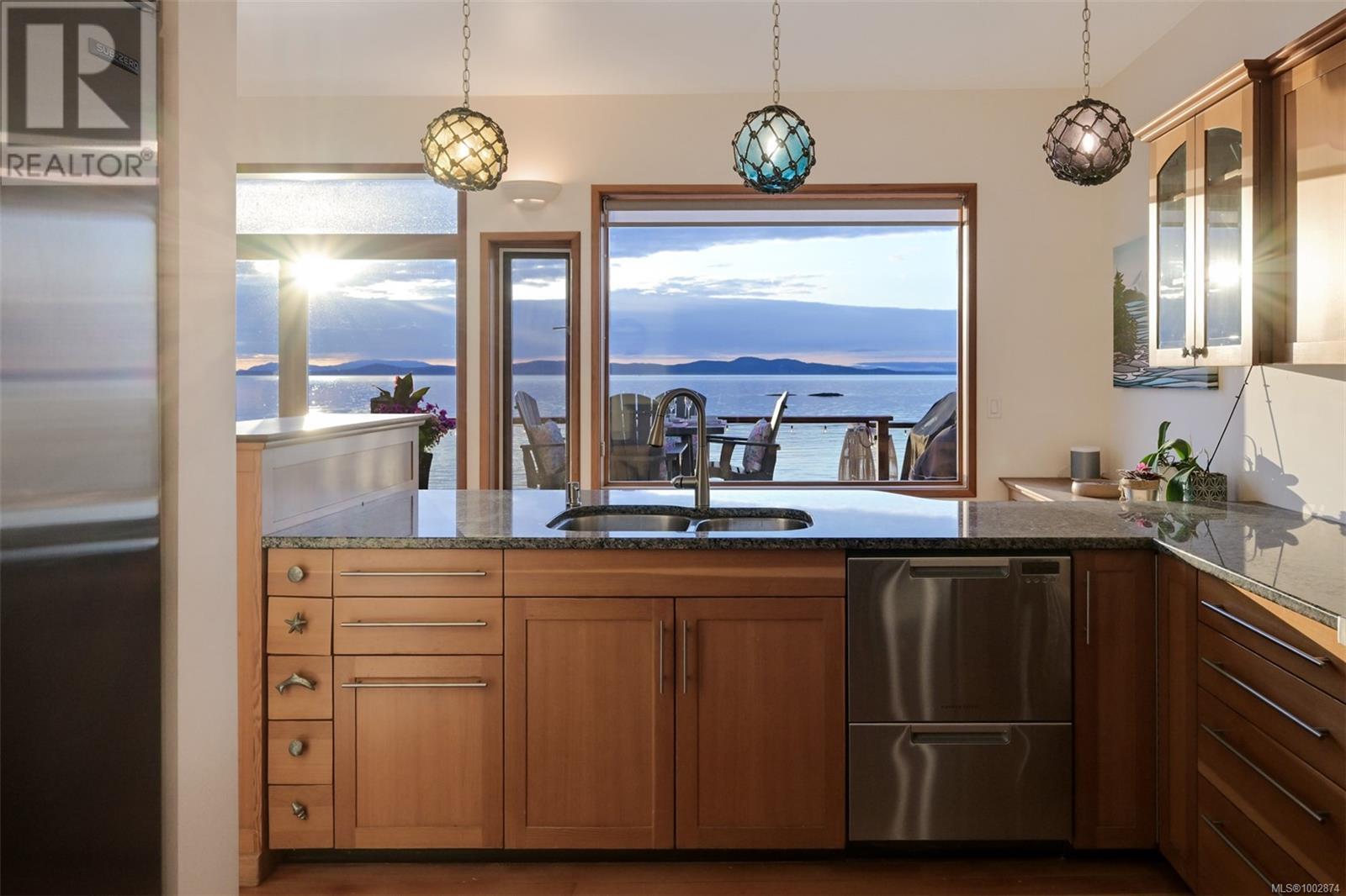 4971 Cordova Bay Rd, Saanich, British Columbia  V8Y 2K1 - Photo 23 - 1002874