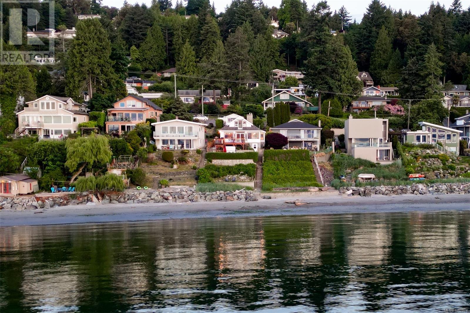 4971 Cordova Bay Rd, Saanich, British Columbia  V8Y 2K1 - Photo 72 - 1002874