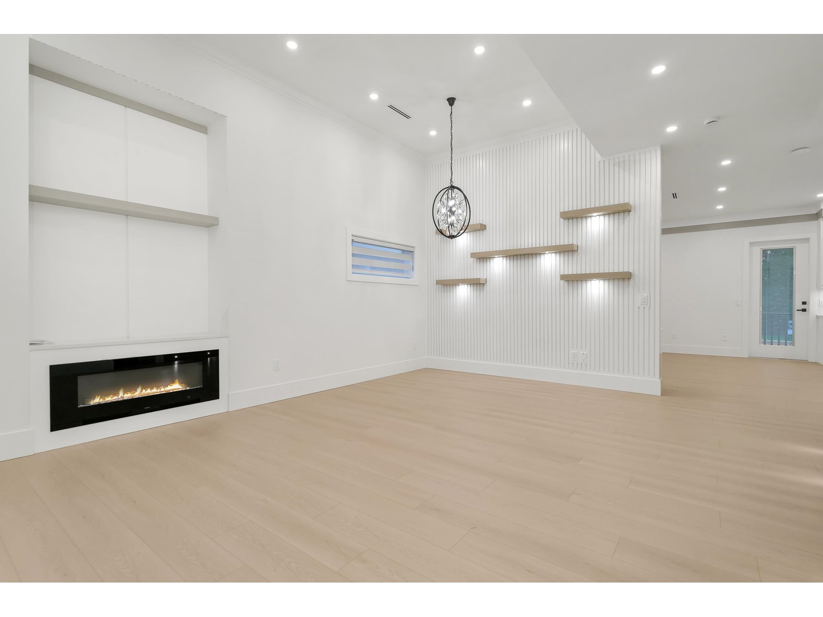 17226 59 Avenue, Surrey, British Columbia  V3S 3Z6 - Photo 2 - R3013727