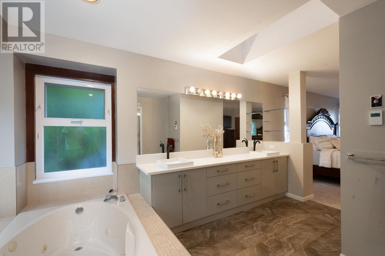 1416 Purcell Drive, Coquitlam, British Columbia  V3E 2R7 - Photo 15 - R3014331