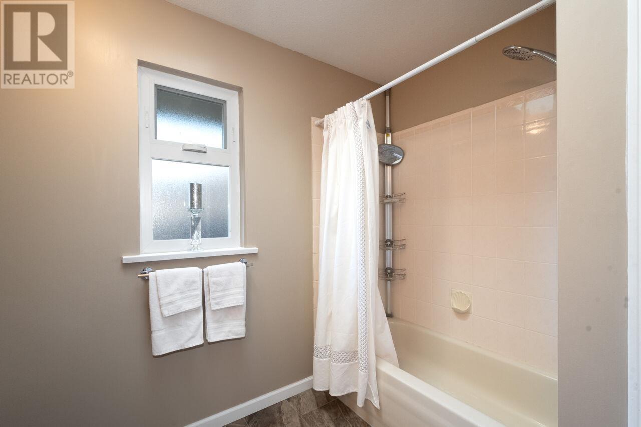 1416 Purcell Drive, Coquitlam, British Columbia  V3E 2R7 - Photo 24 - R3014331