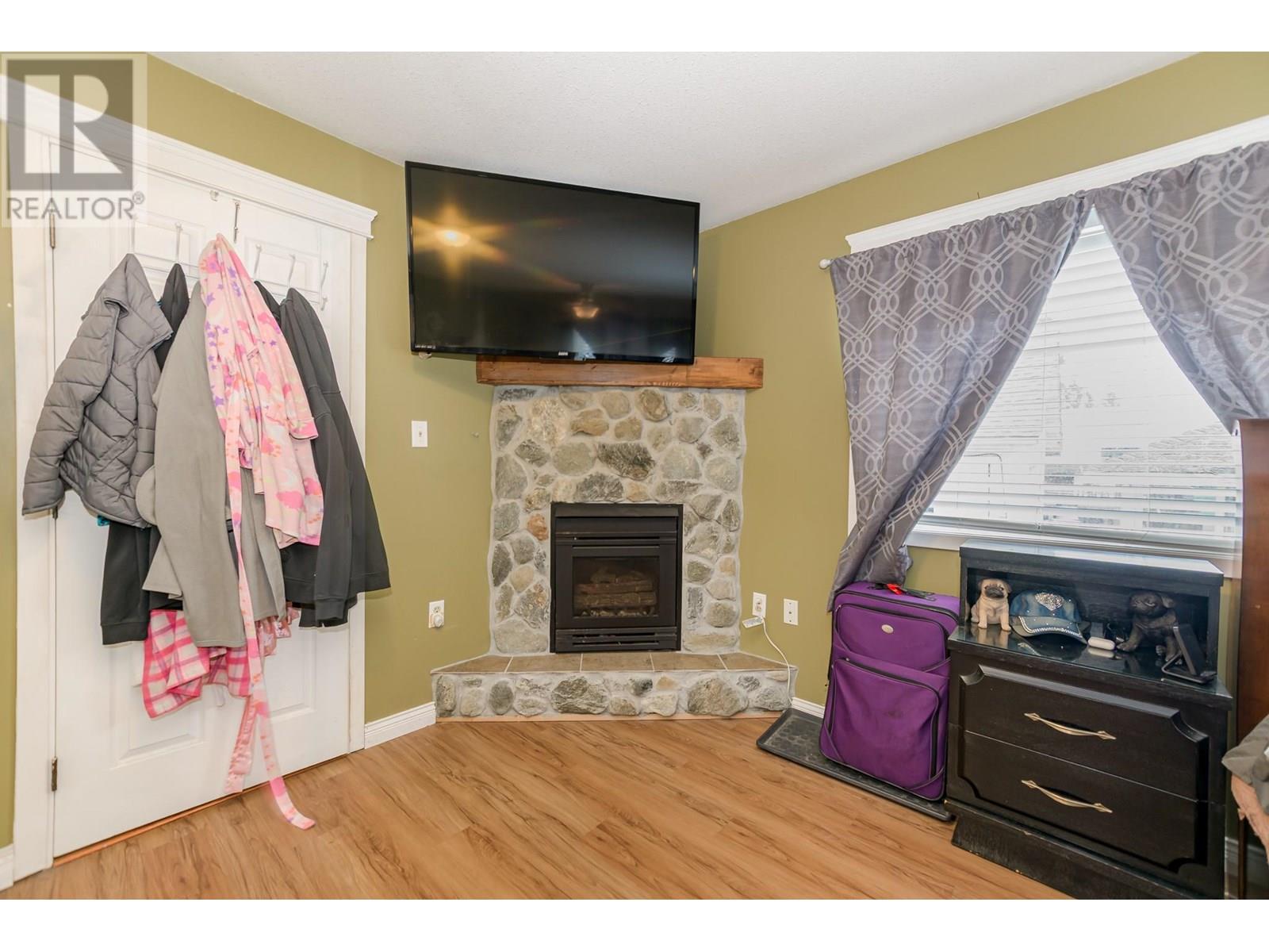 729 Stanley Avenue, Enderby, British Columbia  V0E 1V1 - Photo 12 - 10350995