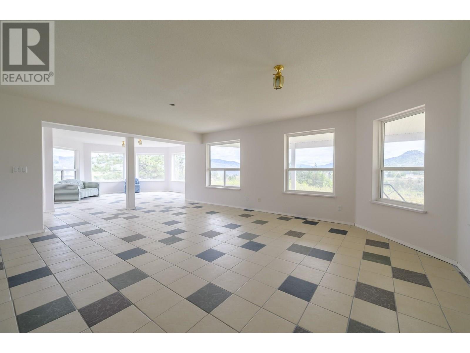 7035 Blackwell Road, Kamloops, British Columbia  V2C 6V8 - Photo 23 - 10351203