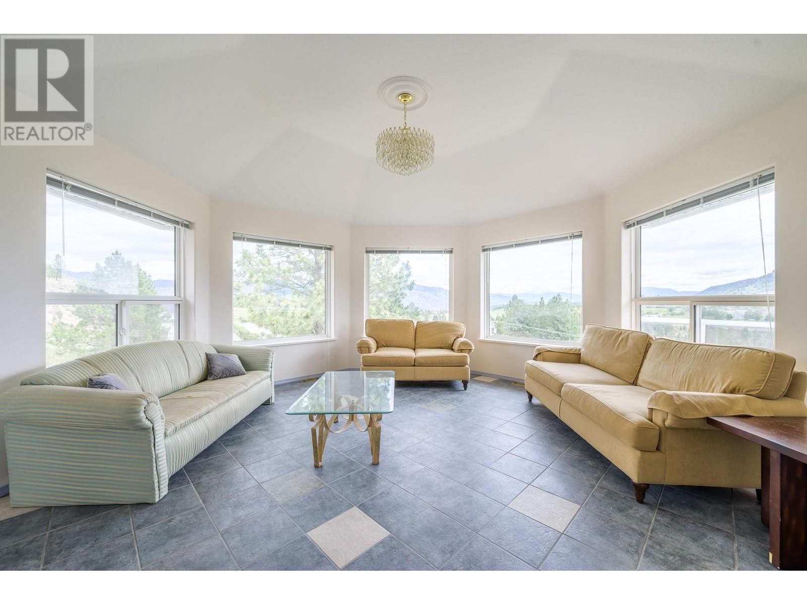 7035 Blackwell Road, Kamloops, British Columbia  V2C 6V8 - Photo 6 - 10351203