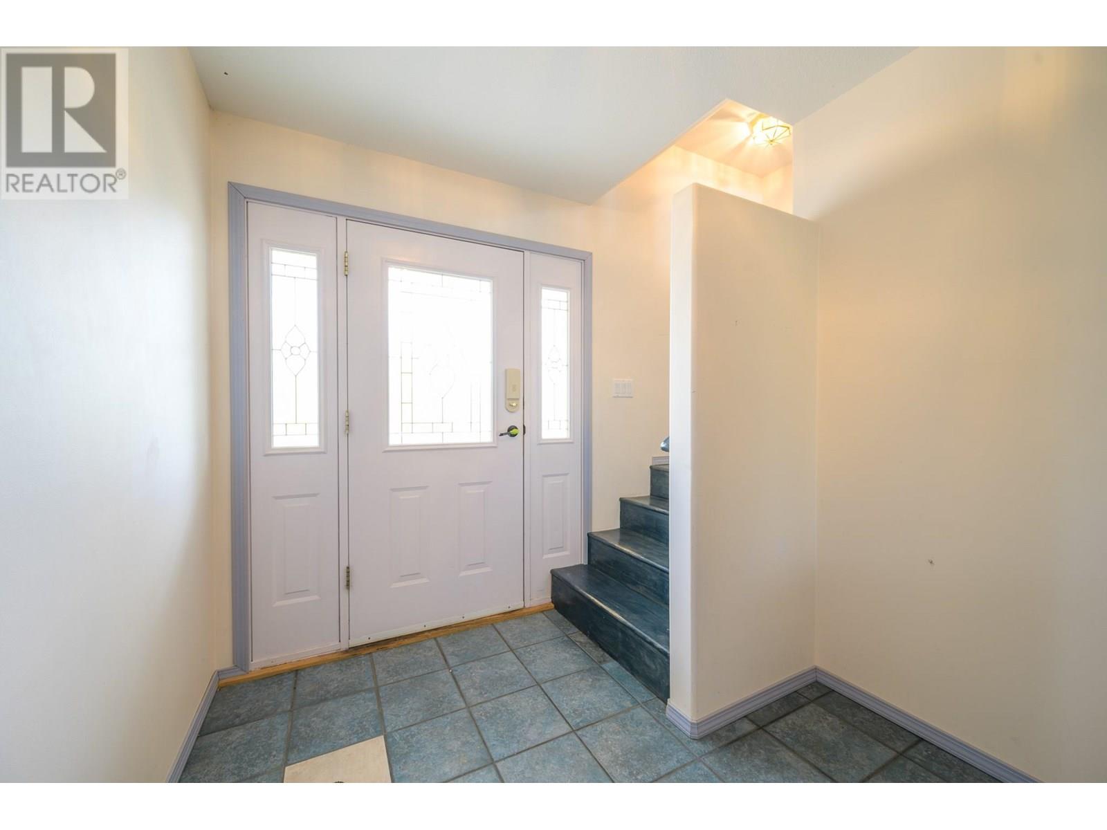 7035 Blackwell Road, Kamloops, British Columbia  V2C 6V8 - Photo 4 - 10351203