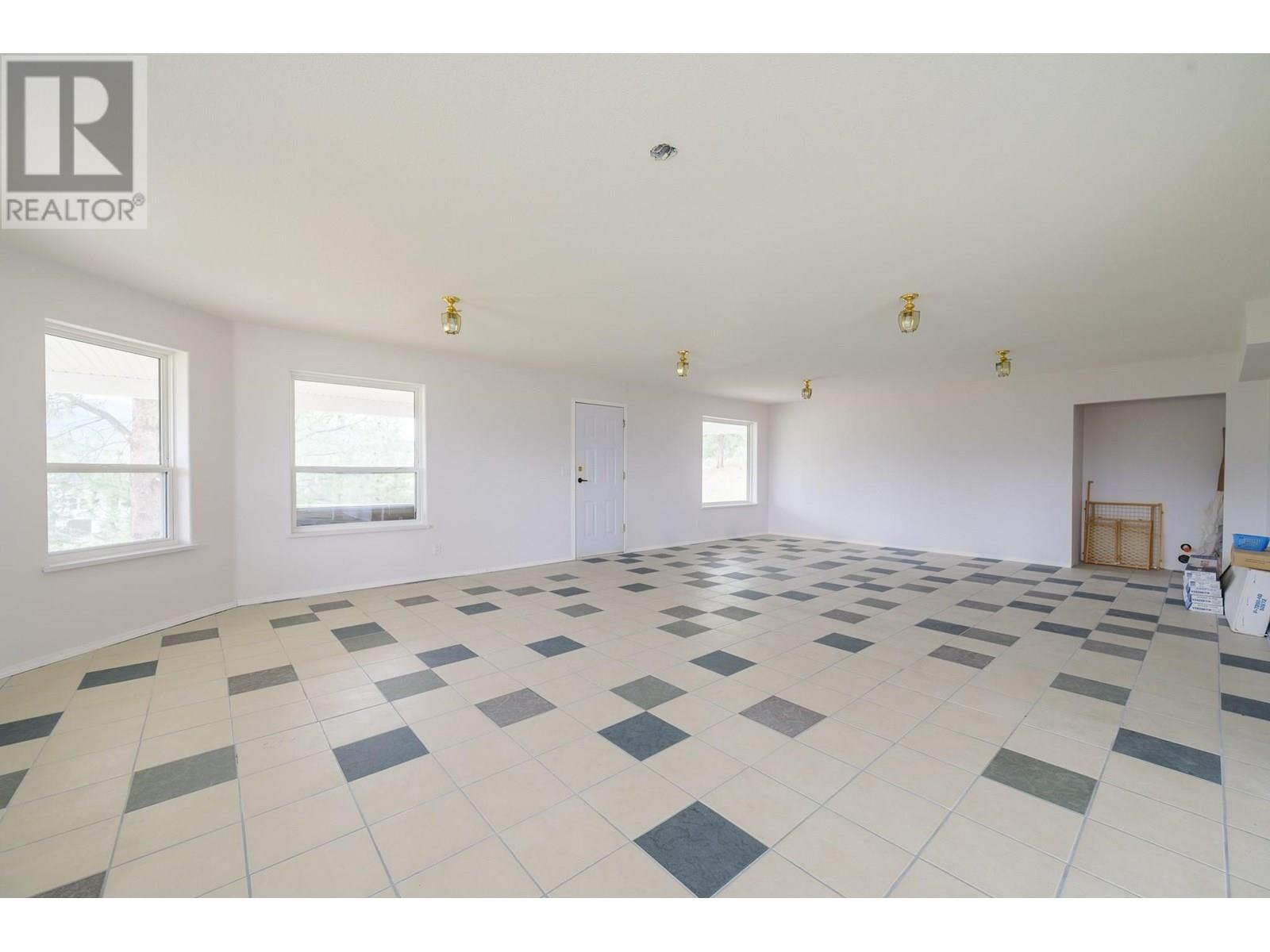 7035 Blackwell Road, Kamloops, British Columbia  V2C 6V8 - Photo 24 - 10351203