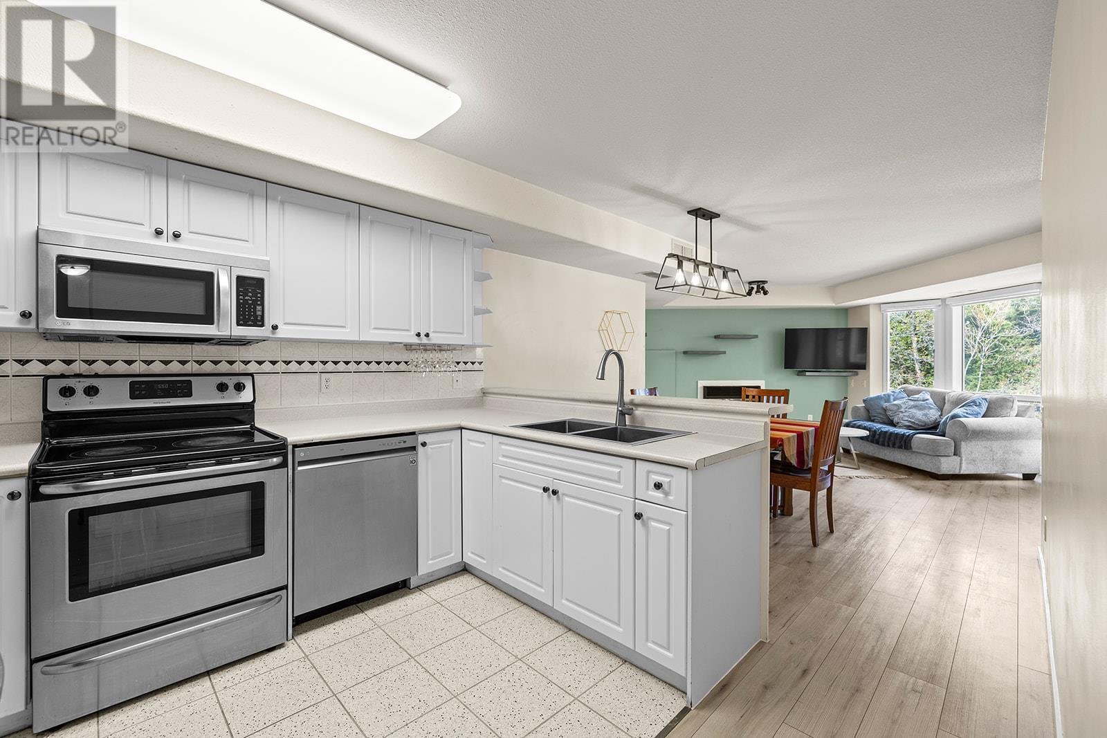 980 Dilworth Drive Unit# 107, Kelowna, British Columbia  V1V 1S6 - Photo 4 - 10351730