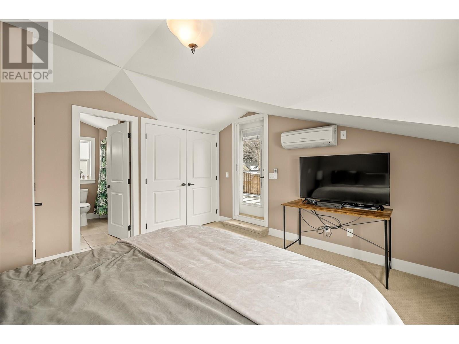 548/546 Roanoke Avenue, Kelowna, British Columbia  V1Y 7K5 - Photo 36 - 10335202