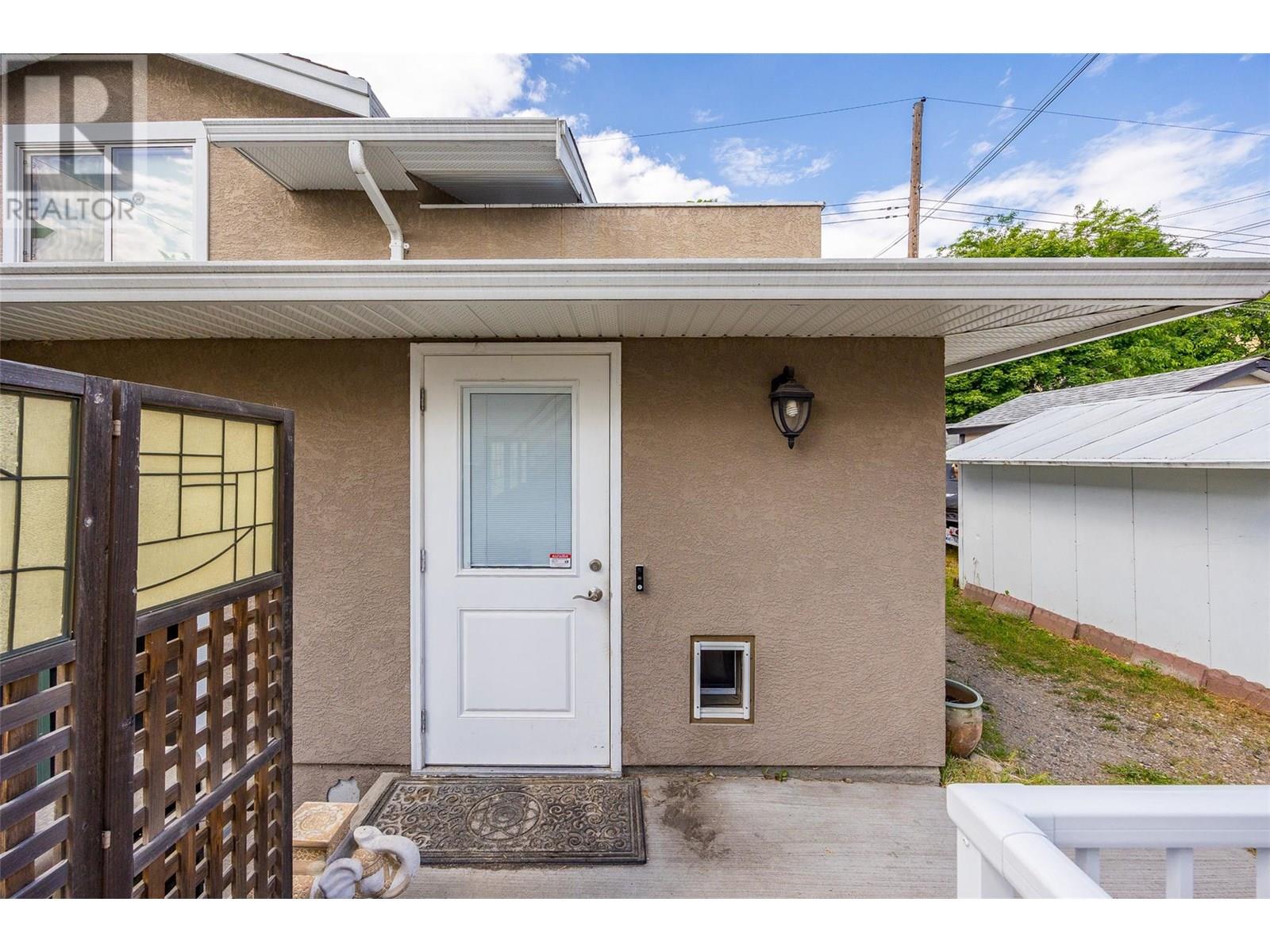 548/546 Roanoke Avenue, Kelowna, British Columbia  V1Y 7K5 - Photo 53 - 10335202