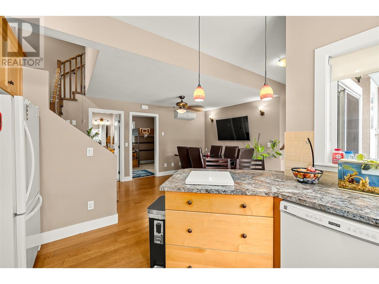 548/546 Roanoke Avenue, Kelowna, British Columbia  V1Y 7K5 - Photo 30 - 10335202