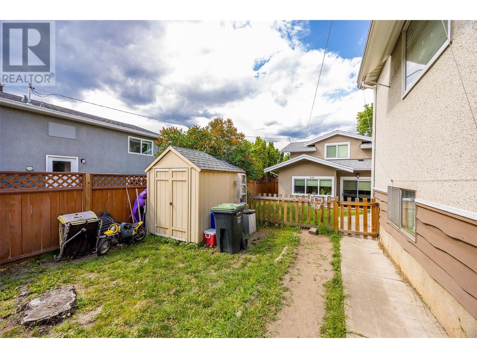 548/546 Roanoke Avenue, Kelowna, British Columbia  V1Y 7K5 - Photo 51 - 10335202