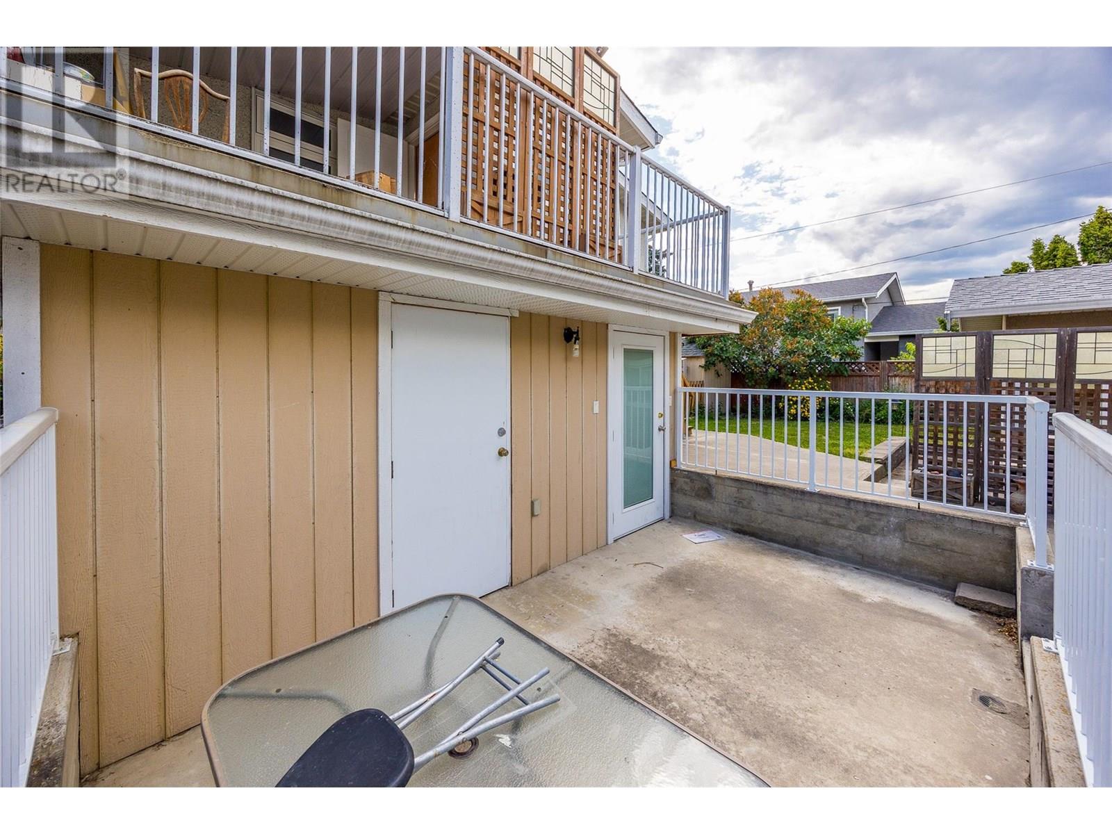 548/546 Roanoke Avenue, Kelowna, British Columbia  V1Y 7K5 - Photo 57 - 10335202