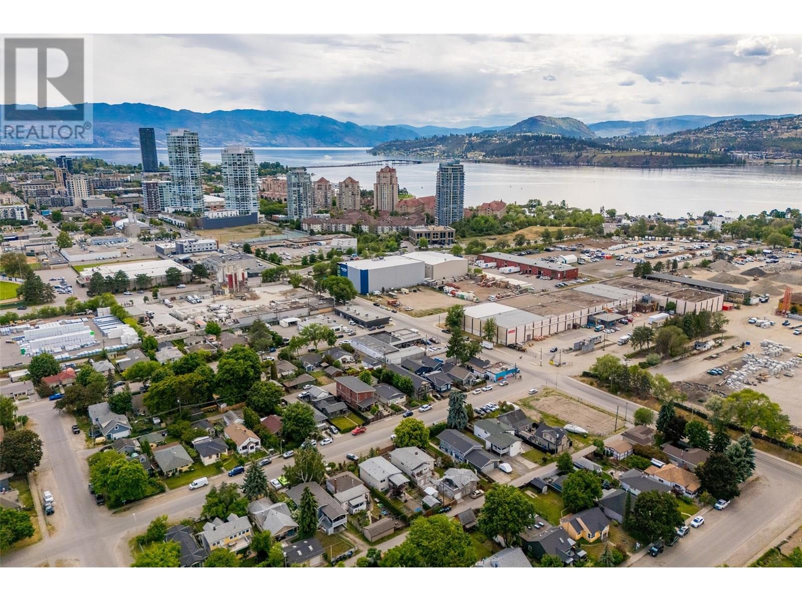 548/546 Roanoke Avenue, Kelowna, British Columbia  V1Y 7K5 - Photo 68 - 10335202