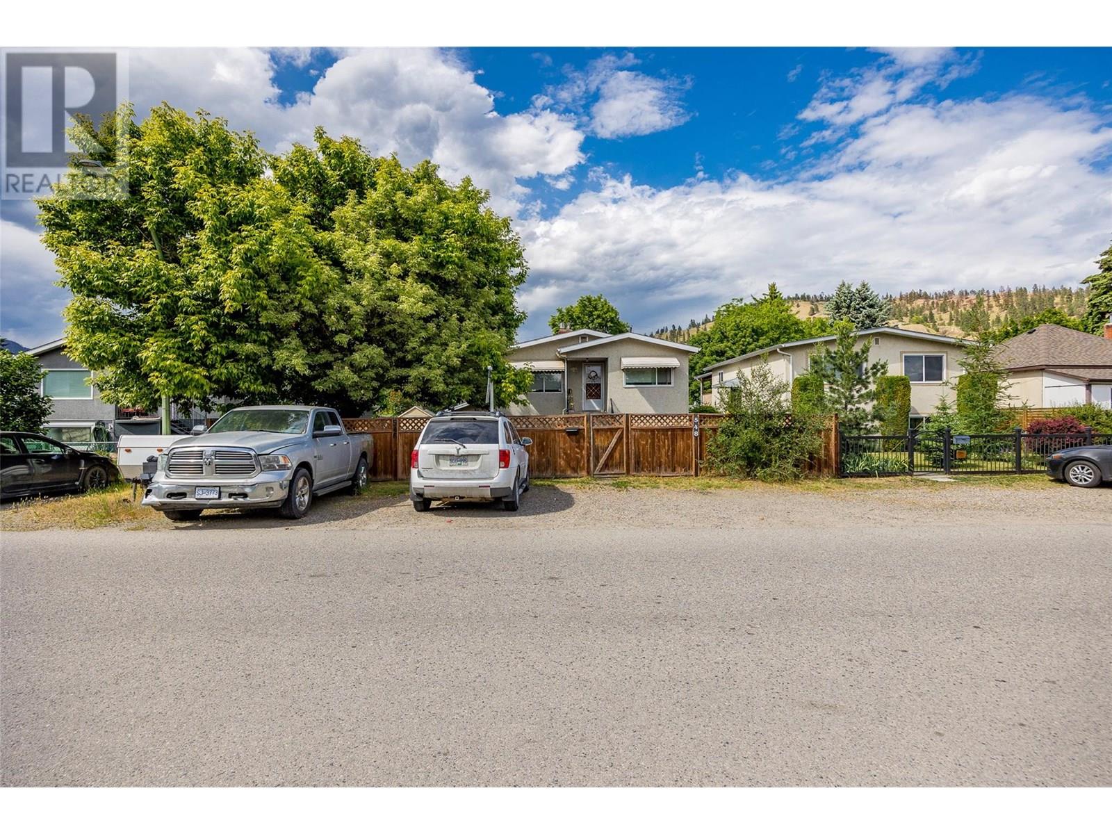 548/546 Roanoke Avenue, Kelowna, British Columbia  V1Y 7K5 - Photo 60 - 10335202