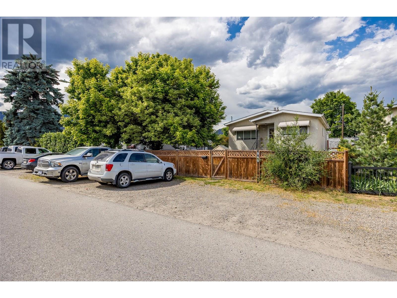 548/546 Roanoke Avenue, Kelowna, British Columbia  V1Y 7K5 - Photo 43 - 10335202