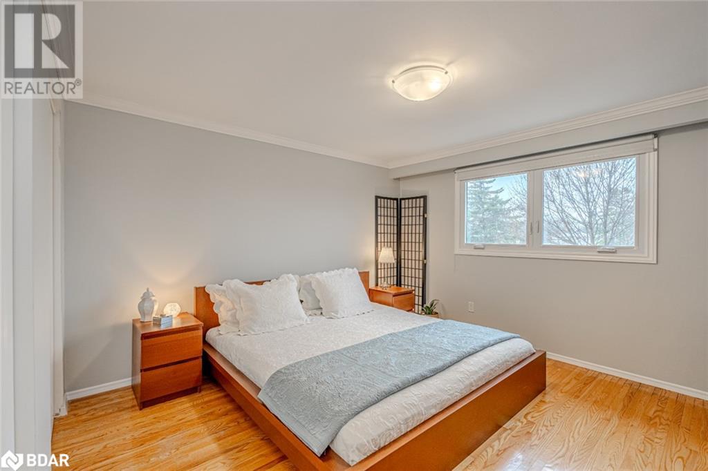 33 Porter Crescent, Barrie, Ontario  L4M 5H8 - Photo 11 - 40740272
