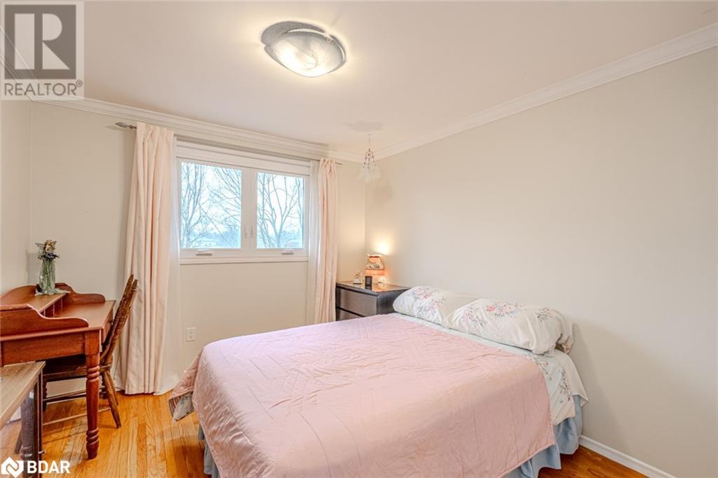 33 Porter Crescent, Barrie, Ontario  L4M 5H8 - Photo 12 - 40740272