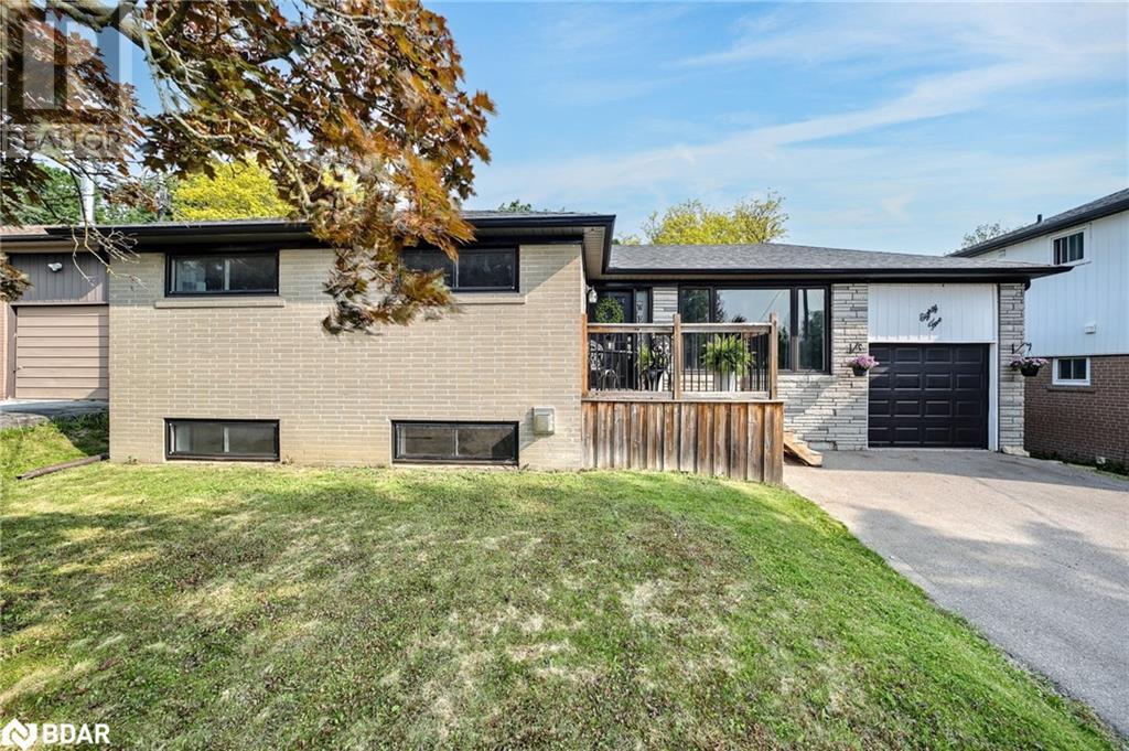 85 GLADMAN Avenue, newmarket, Ontario