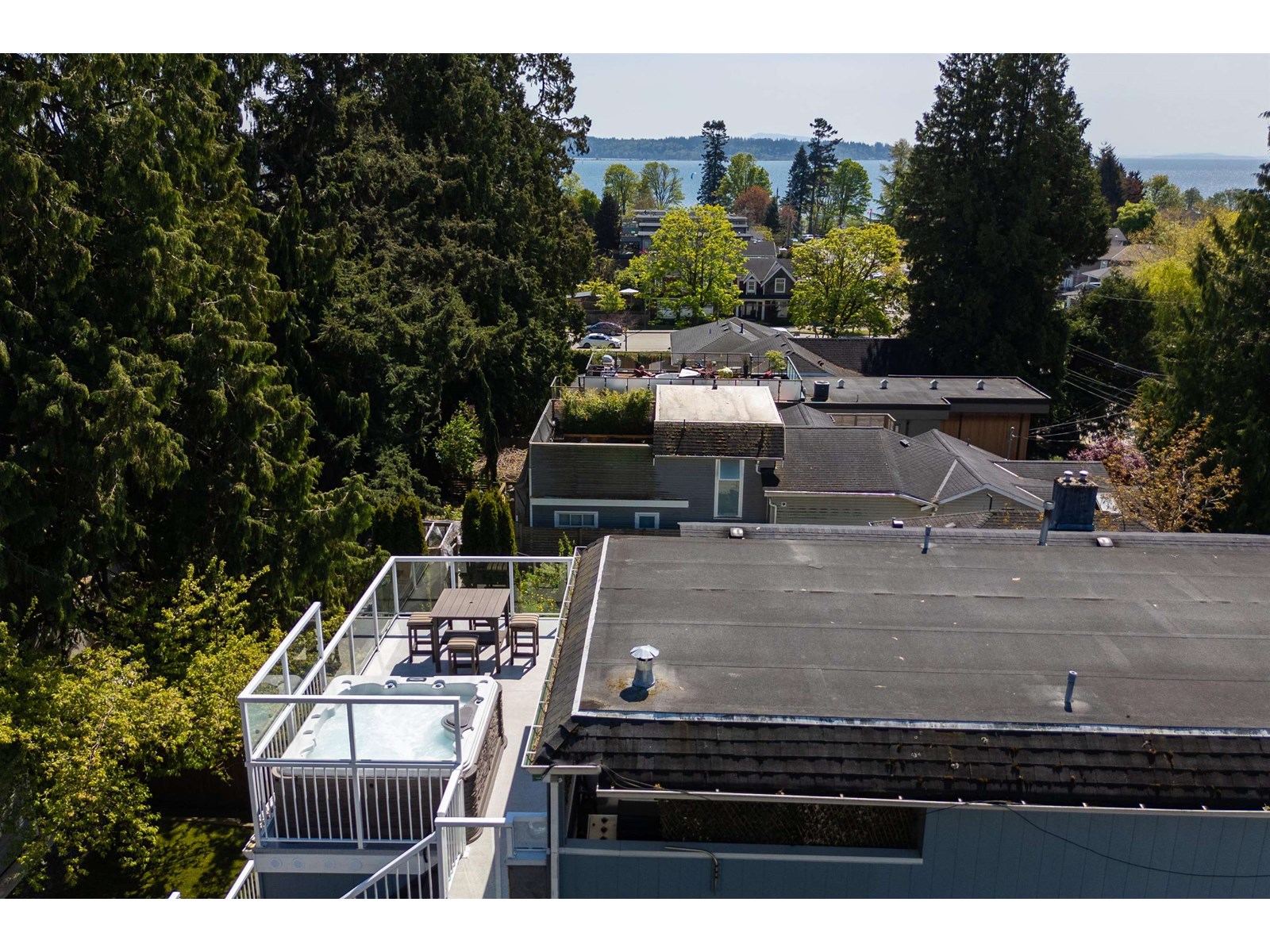 952 Lee Street, White Rock, British Columbia  V4B 4N8 - Photo 28 - R3014359
