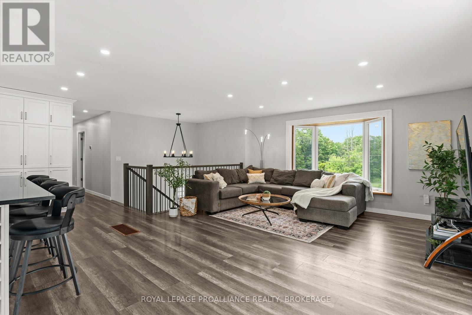 700 Daytown Road, Rideau Lakes, Ontario  K0E 1G0 - Photo 8 - X12212221