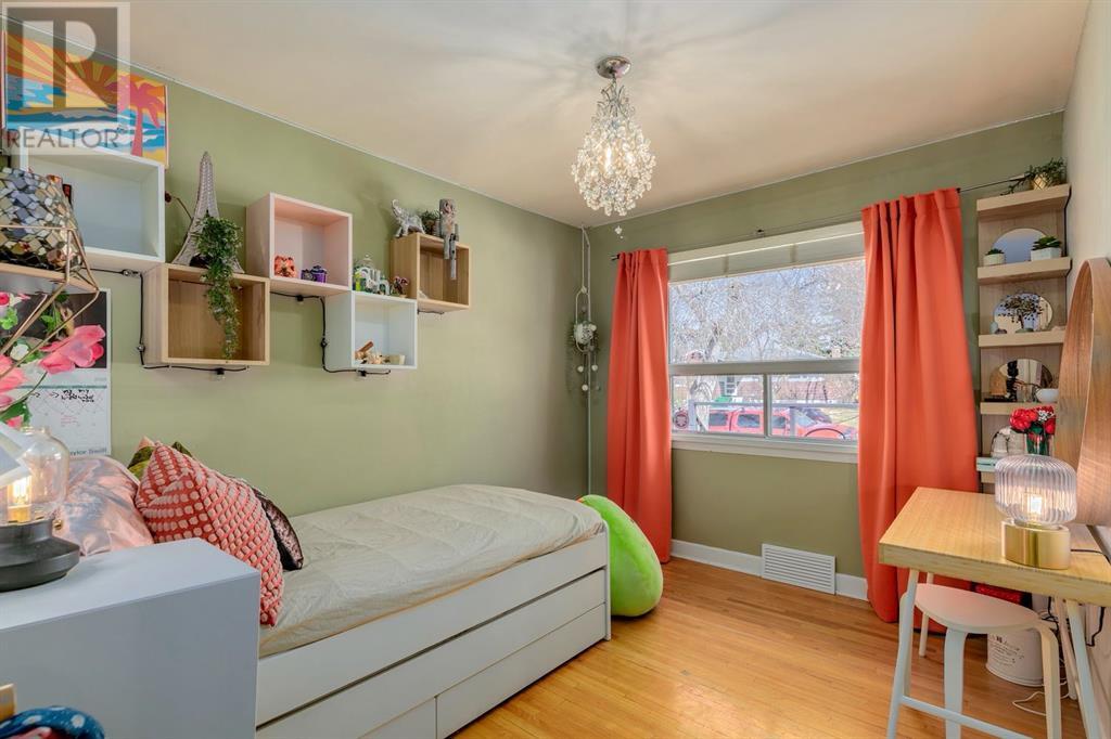 3211 27 Street Sw, Calgary, Alberta  T3E 2G9 - Photo 16 - A2215609