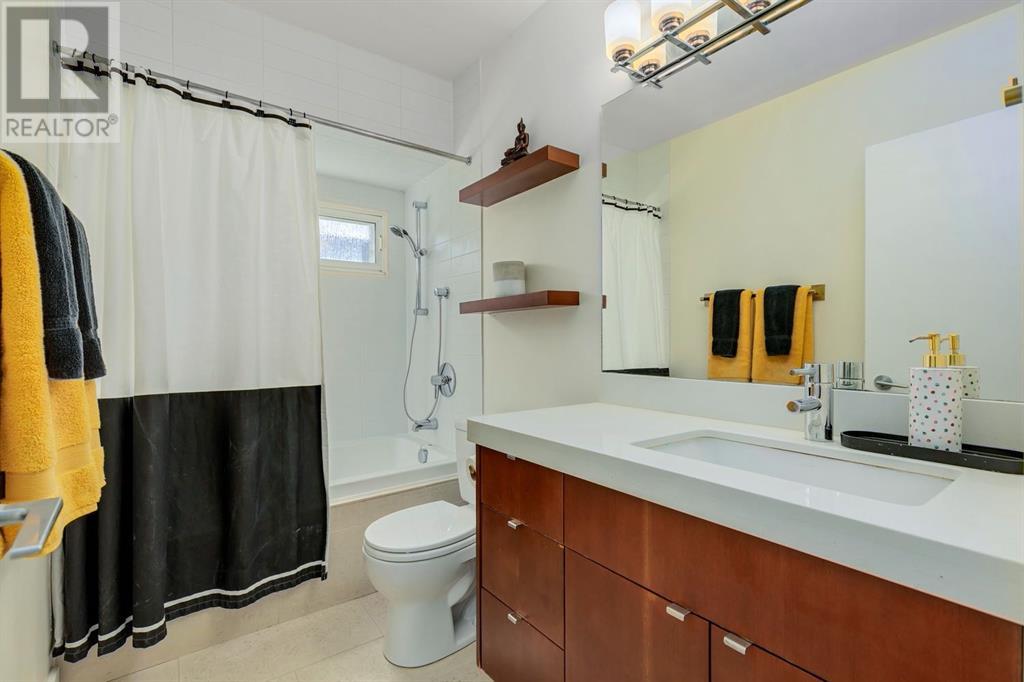 3211 27 Street Sw, Calgary, Alberta  T3E 2G9 - Photo 17 - A2215609