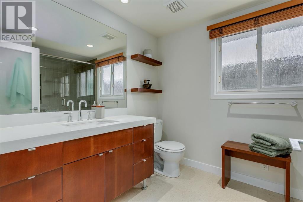 3211 27 Street Sw, Calgary, Alberta  T3E 2G9 - Photo 24 - A2215609