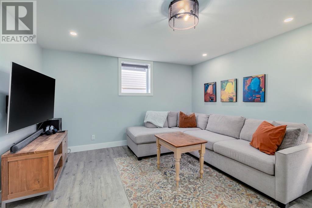 3211 27 Street Sw, Calgary, Alberta  T3E 2G9 - Photo 36 - A2215609