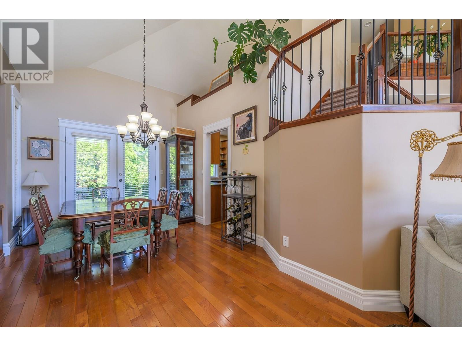 866 Arlington Court, Kamloops, British Columbia  V2B 8T4 - Photo 9 - 10351144