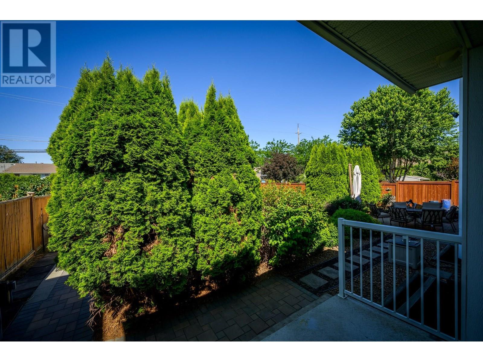 866 Arlington Court, Kamloops, British Columbia  V2B 8T4 - Photo 30 - 10351144
