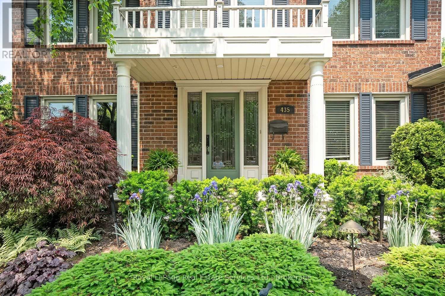 435 Linden Lane, Oakville, Ontario  L6H 3K2 - Photo 2 - W12212968