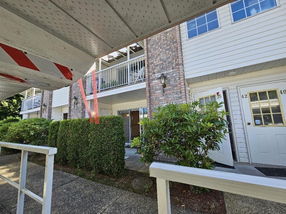 41 33123 George Ferguson Way, Abbotsford, British Columbia  V2S 2L6 - Photo 2 - R3013474
