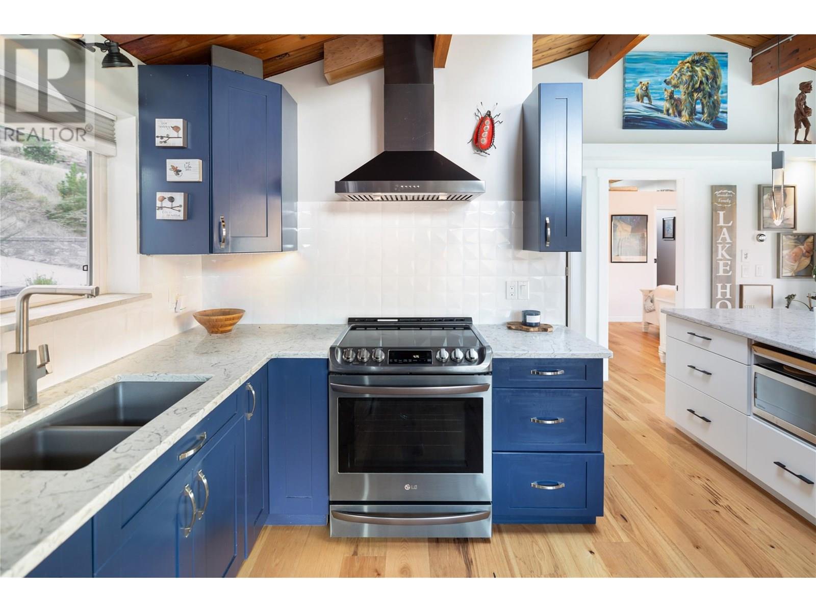 7192 Brent Road, Peachland, British Columbia  V0H 1X7 - Photo 11 - 10338939