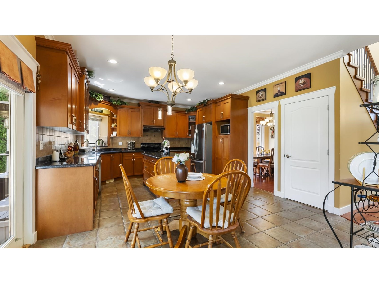 6586 186a Street, Surrey, British Columbia  V3S 4E5 - Photo 11 - R3014099