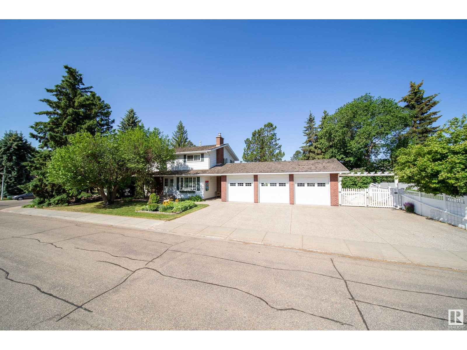 38 Braeside Cr, Sherwood Park, Alberta  T8A 3M8 - Photo 3 - E4441747