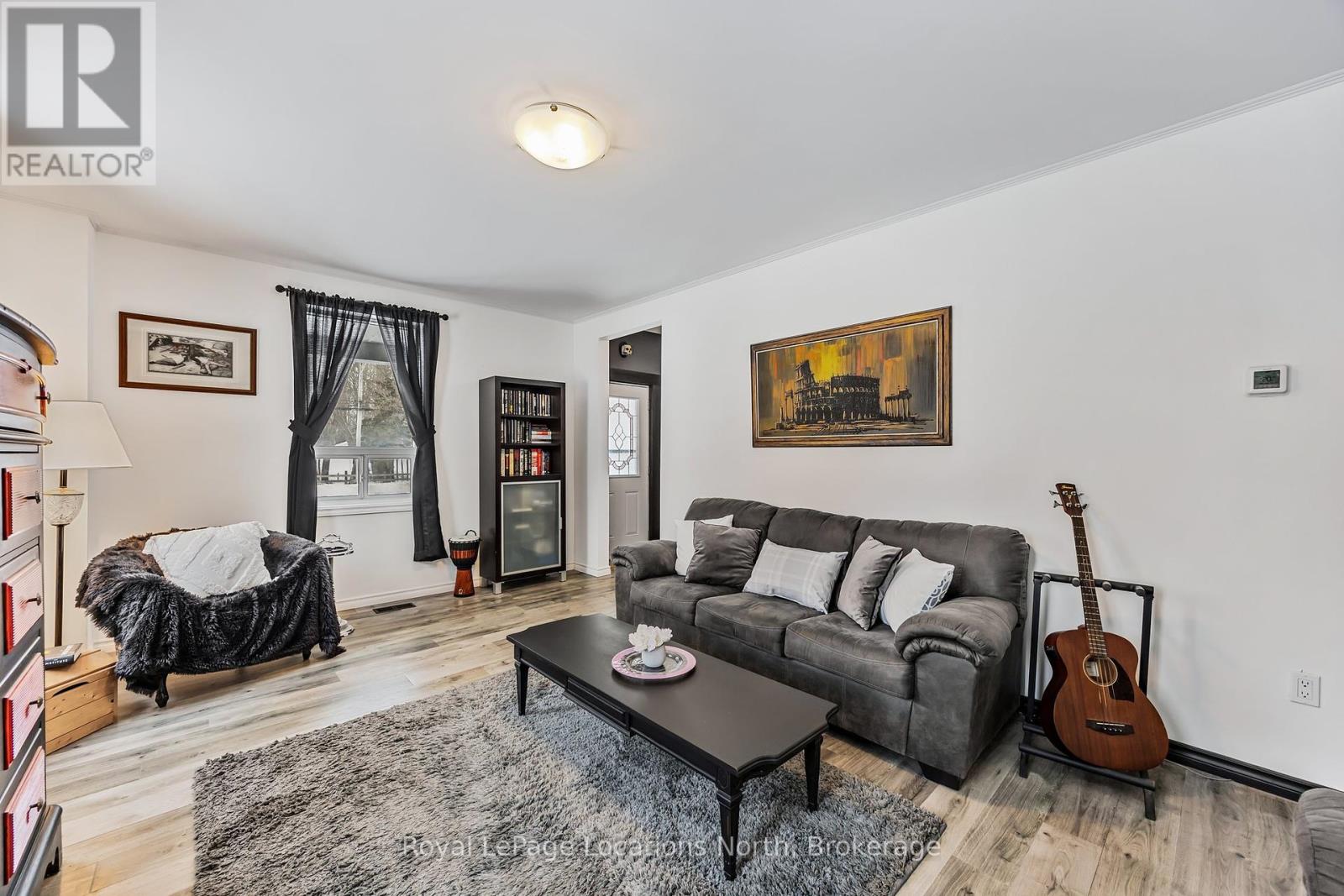 148 Marsh Street, Blue Mountains, Ontario  N0H 1J0 - Photo 11 - X12077735