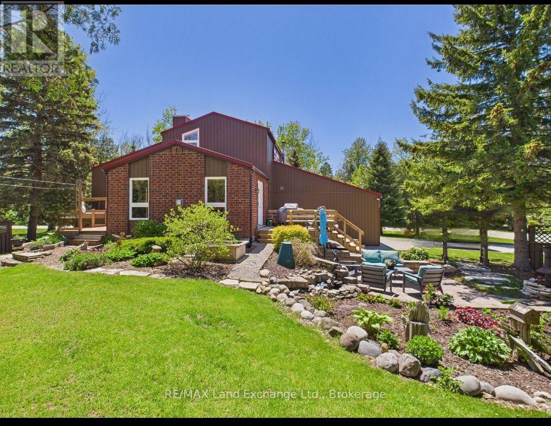 40 Eastwood Crescent, Kincardine, Ontario  N2Z 2X6 - Photo 1 - X12177715