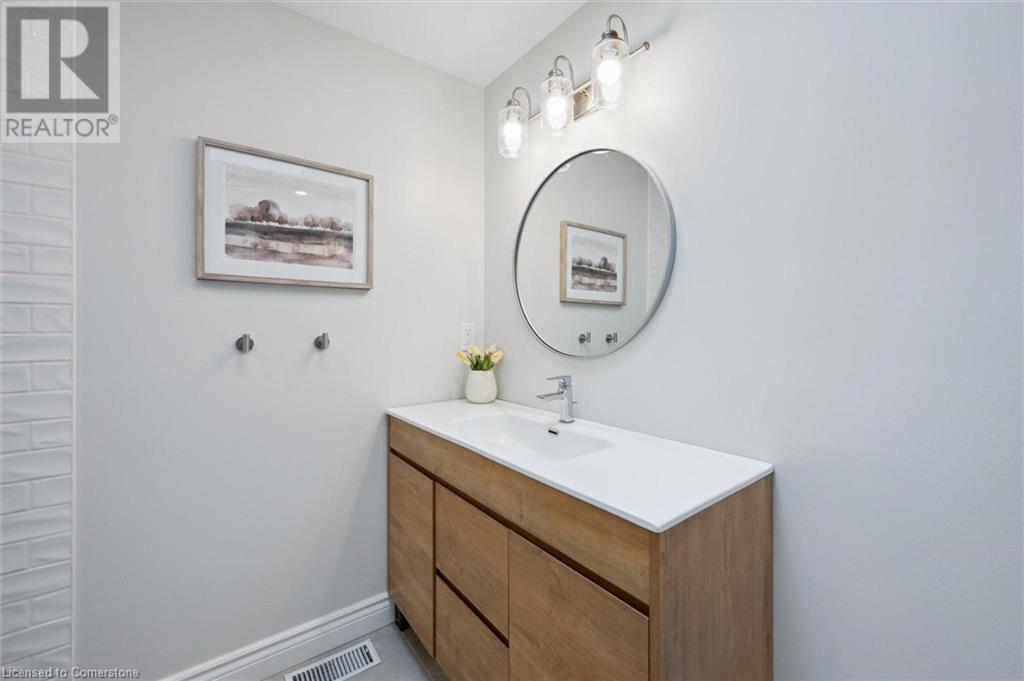 52 Camm Crescent, Guelph, Ontario  N1L 1K2 - Photo 18 - 40738700