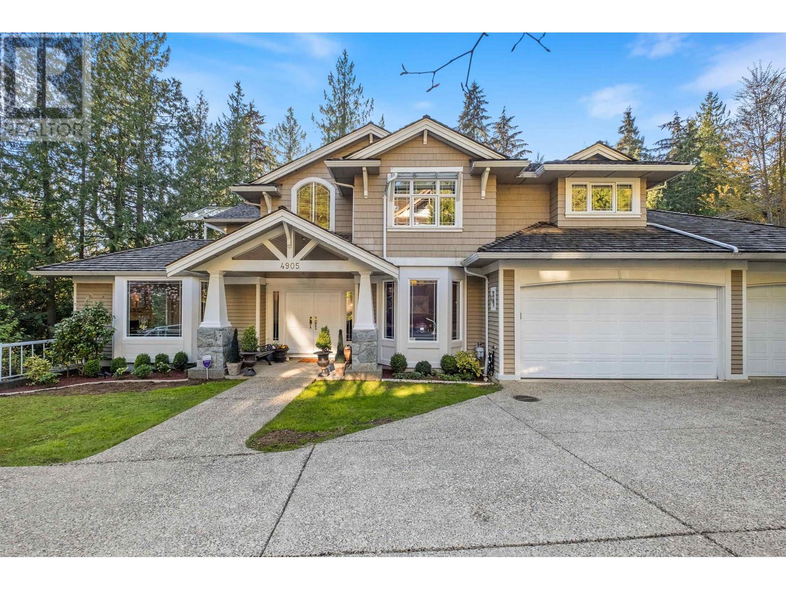4905 CHALET PLACE, North Vancouver, British Columbia