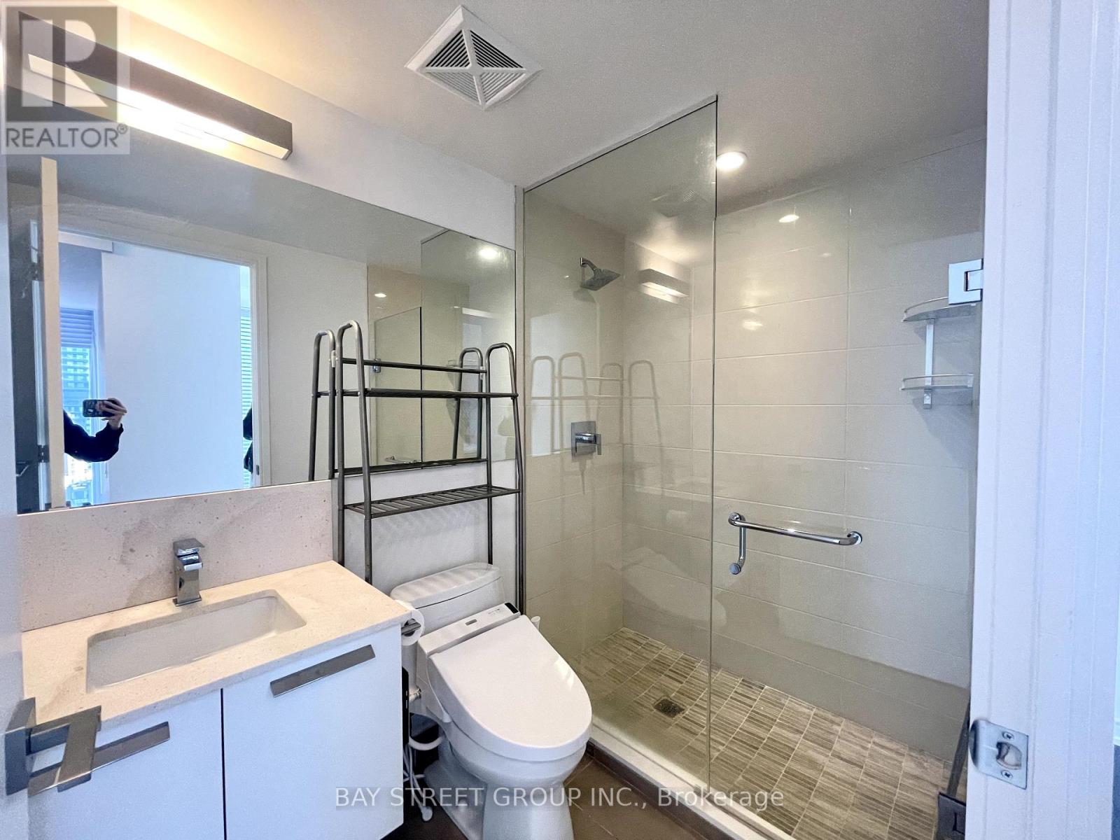 3202 - 28 Wellesley Street E, Toronto, Ontario  M4Y 1G3 - Photo 10 - C12068024