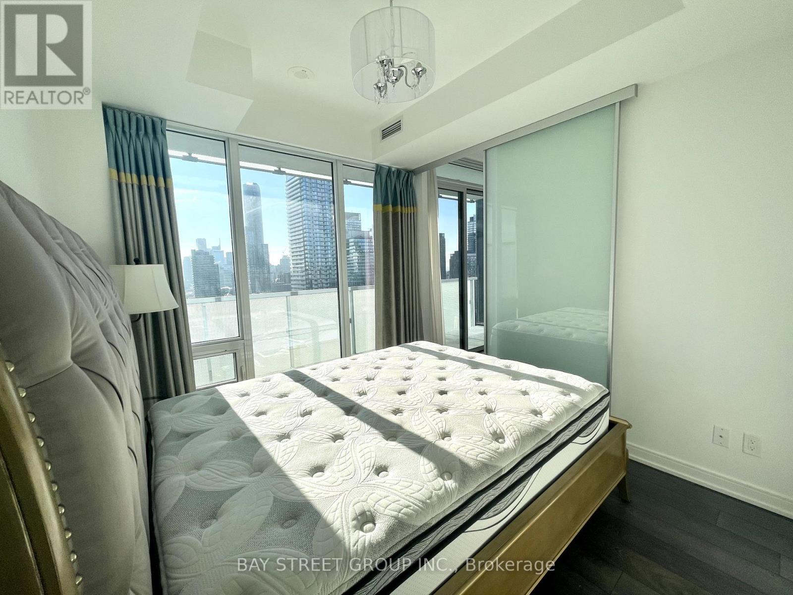 3202 - 28 Wellesley Street E, Toronto, Ontario  M4Y 1G3 - Photo 7 - C12068024