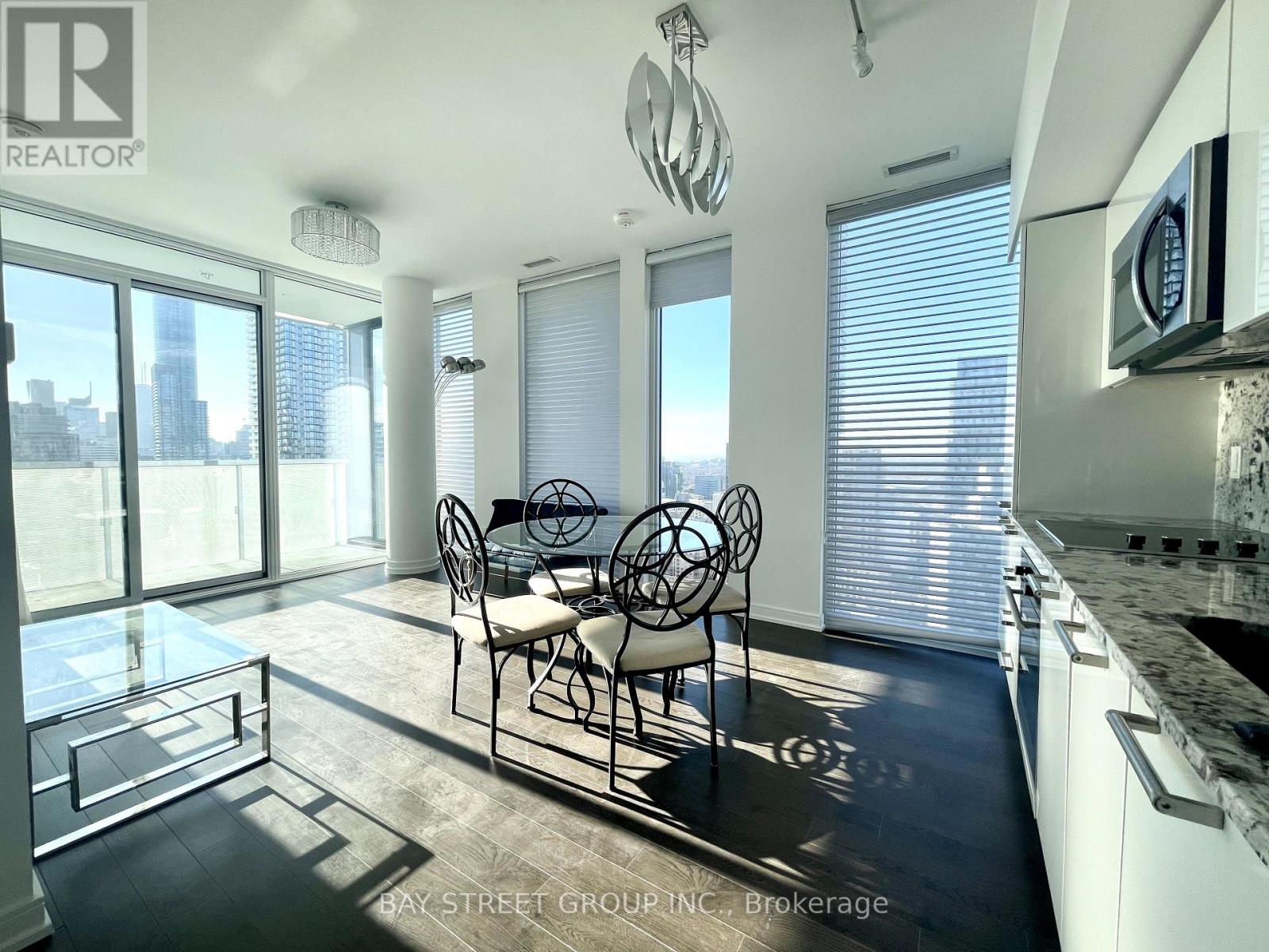 3202 - 28 Wellesley Street E, Toronto, Ontario  M4Y 1G3 - Photo 1 - C12068024