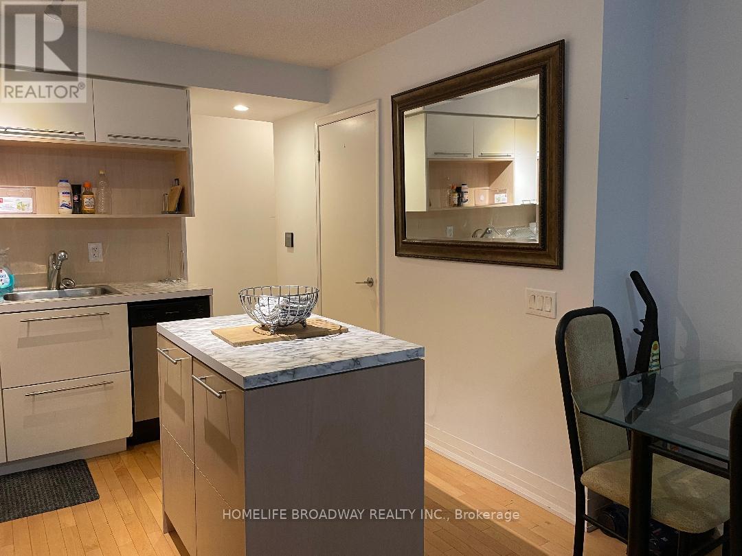 1310 - 25 Carlton Street, Toronto, Ontario  M5B 1L4 - Photo 3 - C12179482