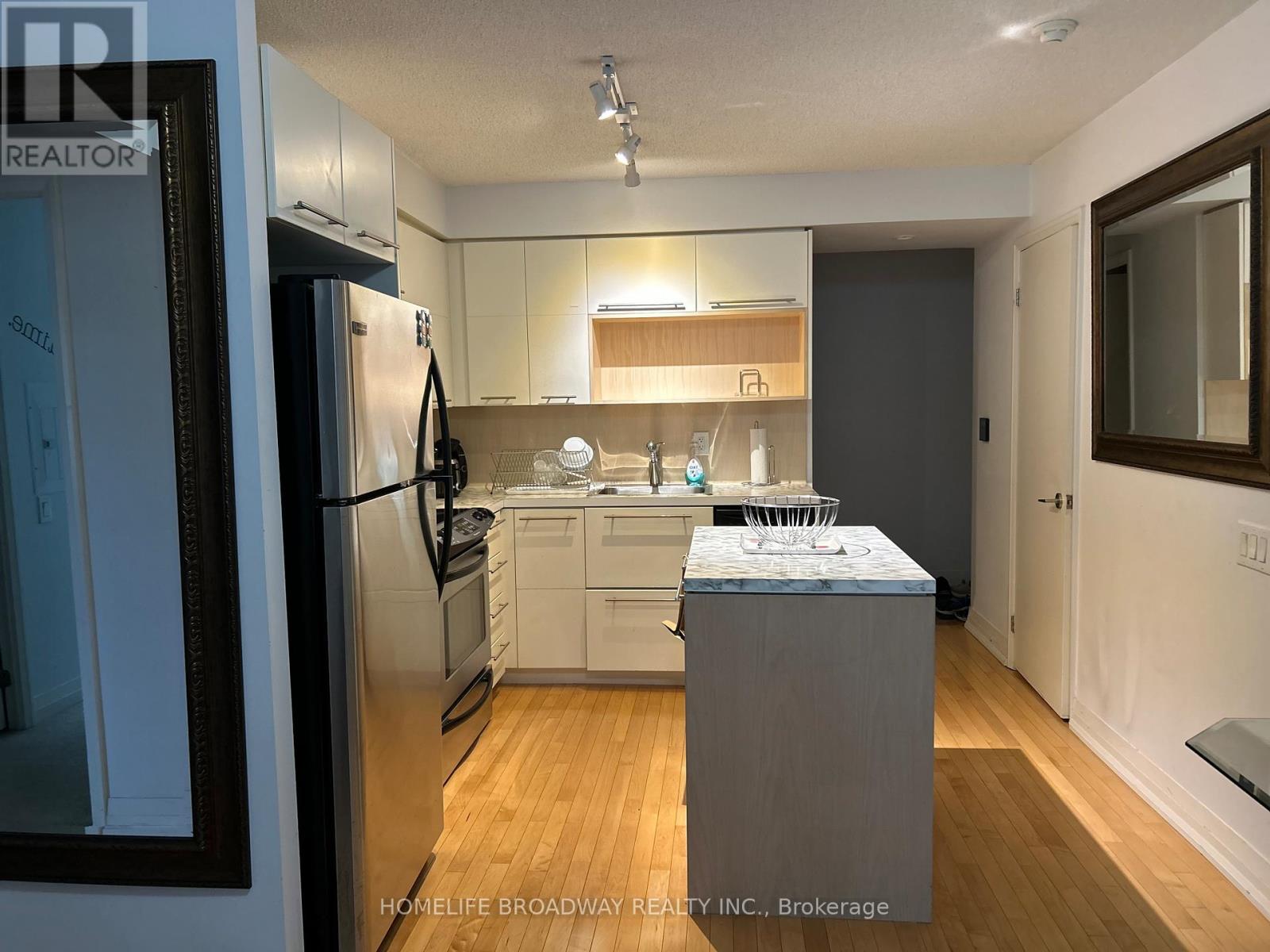 1310 - 25 Carlton Street, Toronto, Ontario  M5B 1L4 - Photo 7 - C12179482