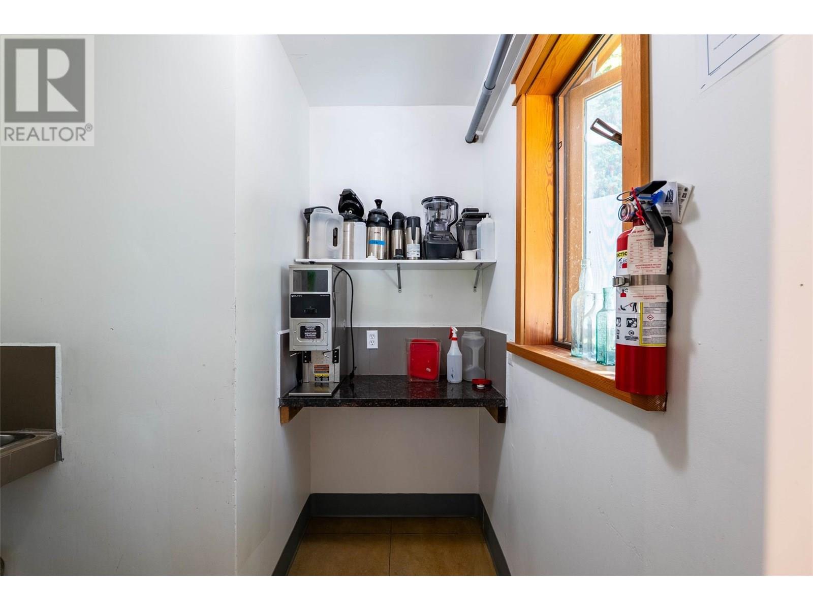 512 Hendryx Street Unit# Main, Nelson, British Columbia  V1L 2A8 - Photo 17 - 10351665
